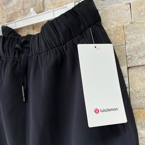 NWT Lululemon on the fly skirt, 6 - Picture 4 of 10